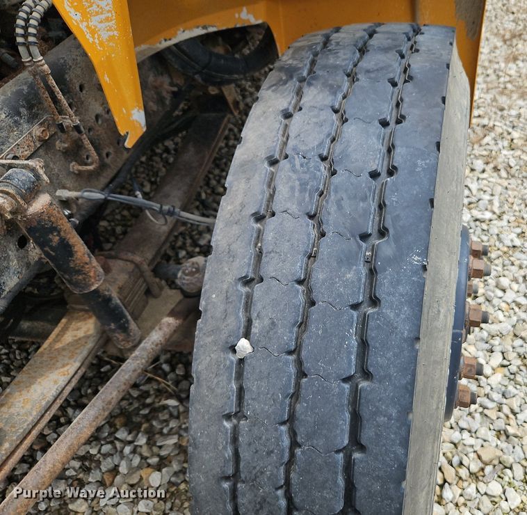 image for item DR8622 2006 IC  PB10500 school bus