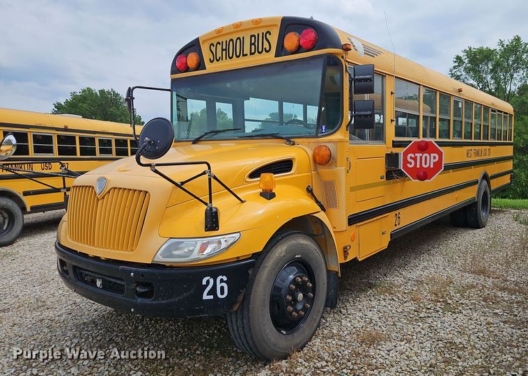 image for item DR8623 2006 IC PB10500 school bus