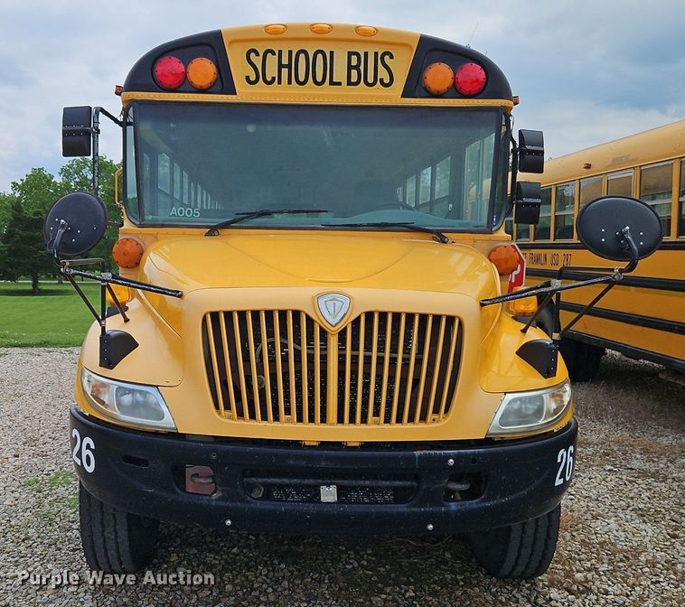 image for item DR8623 2006 IC PB10500 school bus