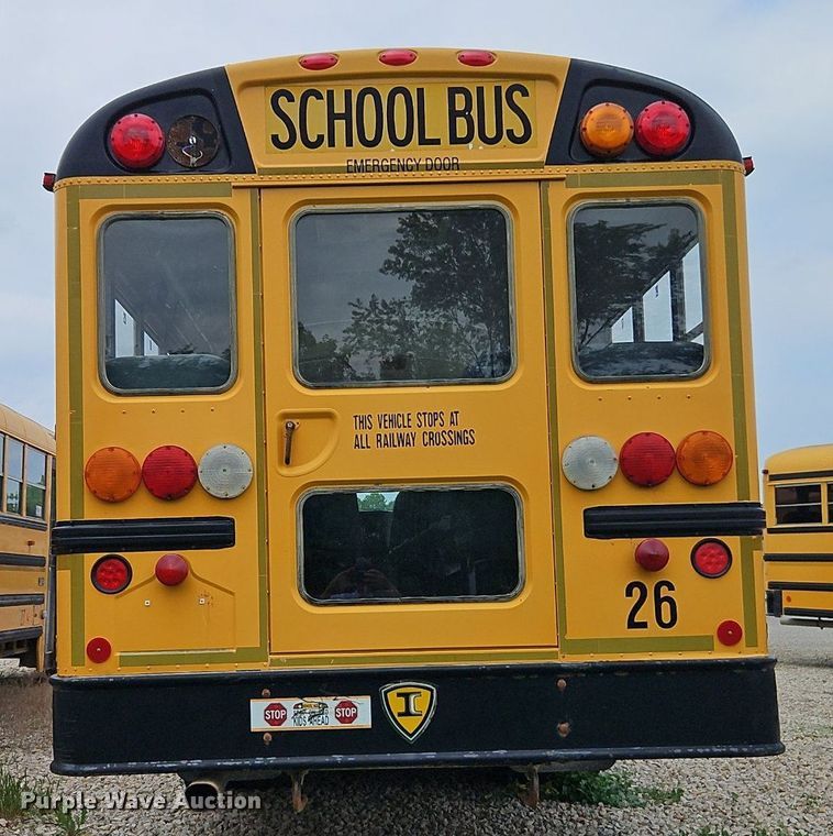 image for item DR8623 2006 IC PB10500 school bus