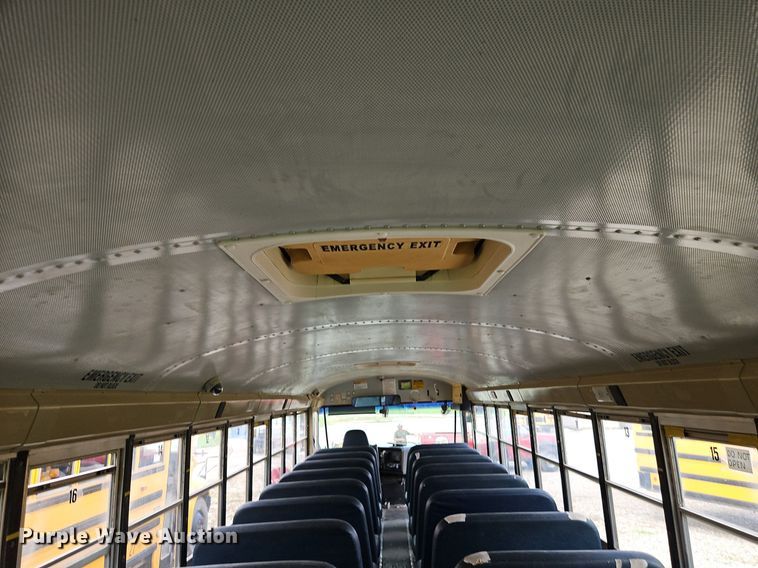 image for item DR8623 2006 IC PB10500 school bus