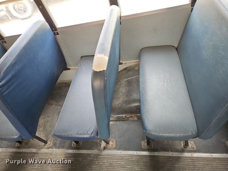image for item DR8623 2006 IC PB10500 school bus