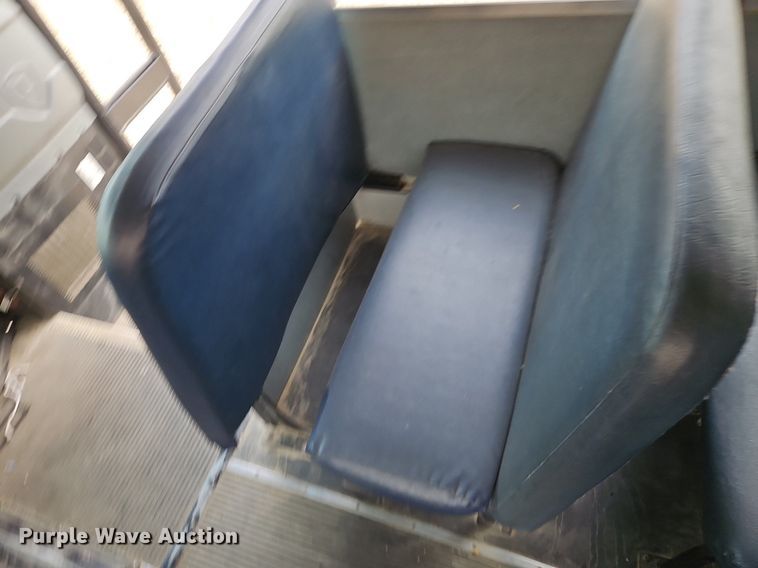 image for item DR8623 2006 IC PB10500 school bus