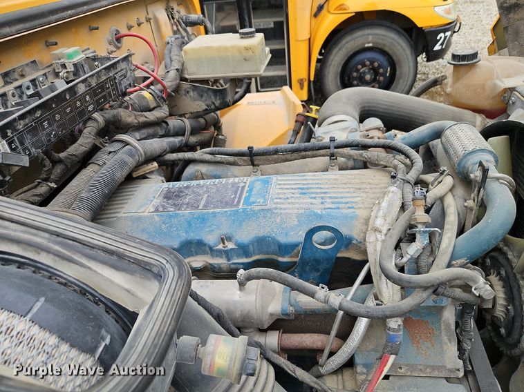 image for item DR8623 2006 IC PB10500 school bus