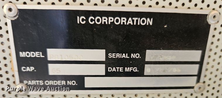 image for item DR8623 2006 IC PB10500 school bus