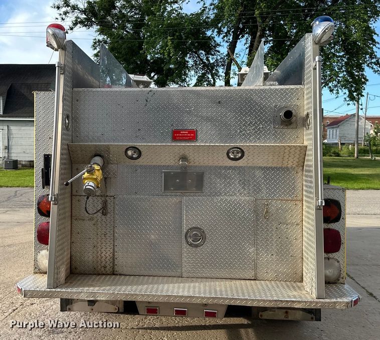 image for item DS4173 1988 GMC  TopKick 7000 fire truck