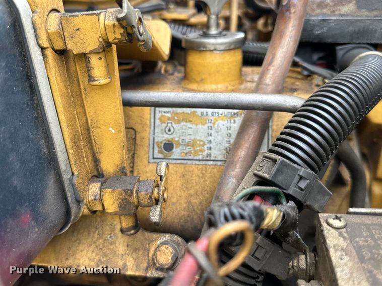 image for item DS4173 1988 GMC  TopKick 7000 fire truck