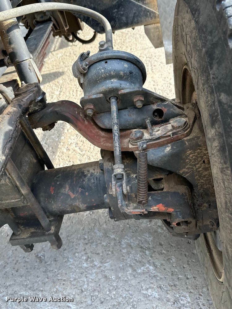 image for item DS4173 1988 GMC  TopKick 7000 fire truck