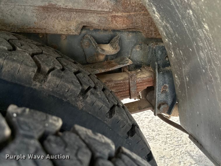 image for item DS4173 1988 GMC  TopKick 7000 fire truck