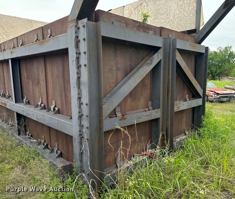 image for item DX0541 McPherson M20FR burn curtain 