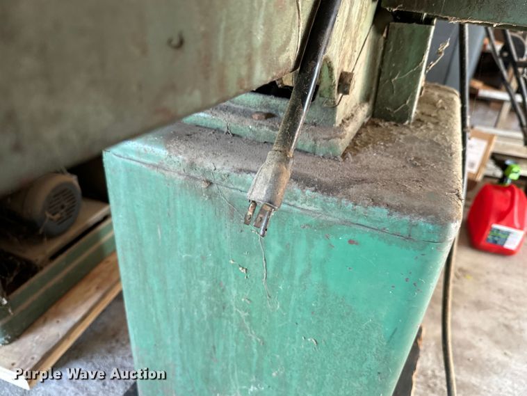 image for item DX0629 Woodworking equipment