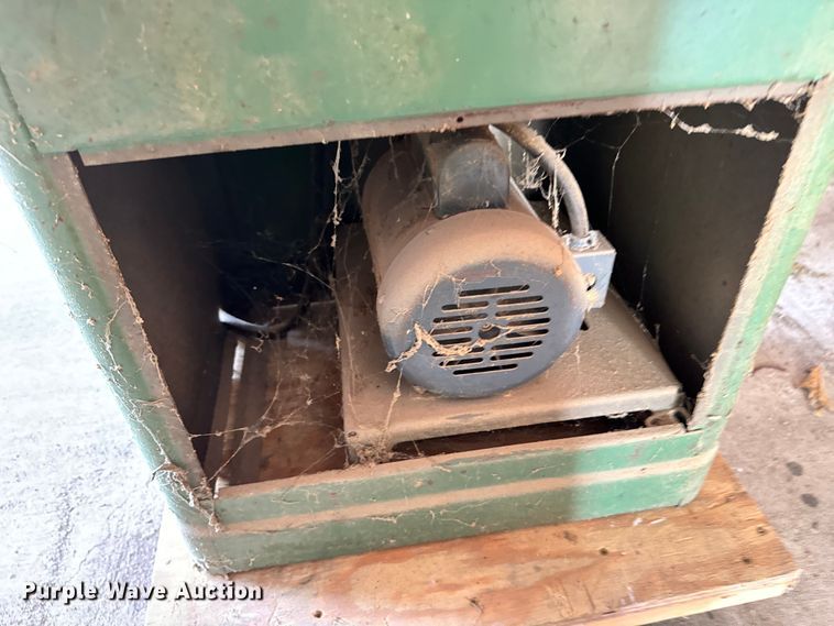 image for item DX0629 Woodworking equipment