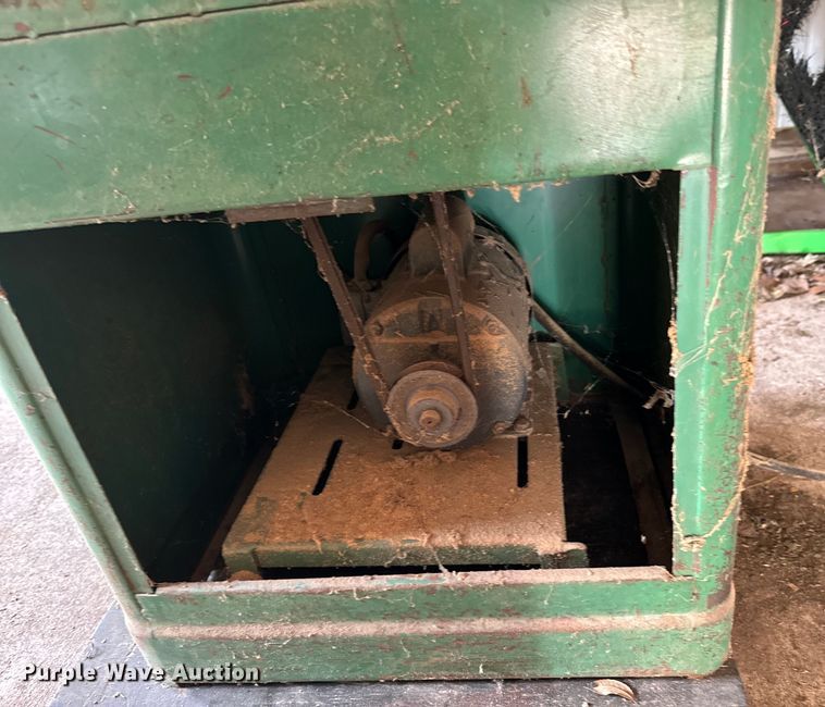 image for item DX0629 Woodworking equipment