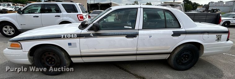 image for item EG0465 2011 Ford Crown Victoria Police Interceptor 