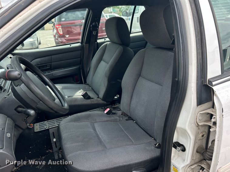 image for item EG0465 2011 Ford Crown Victoria Police Interceptor 