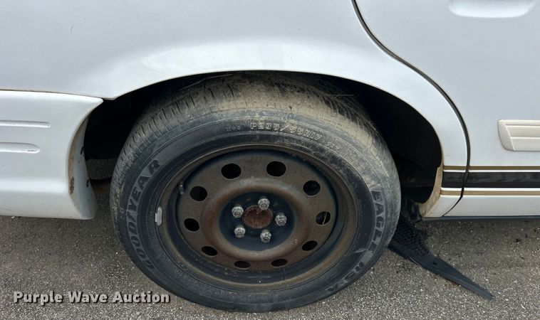 image for item EG0465 2011 Ford Crown Victoria Police Interceptor 