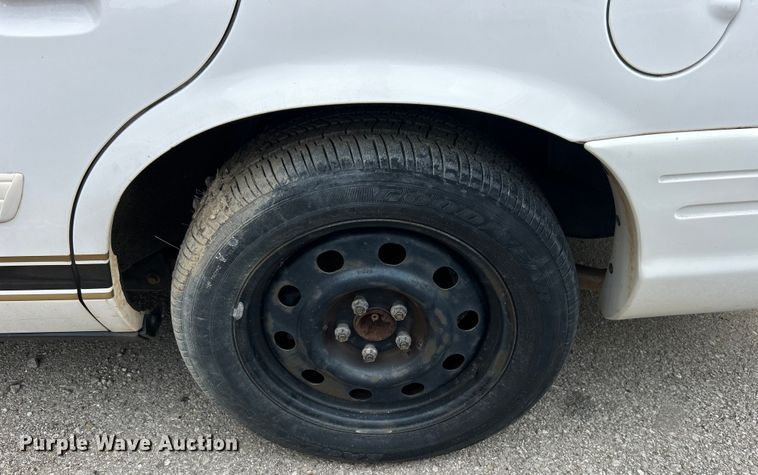 image for item EG0465 2011 Ford Crown Victoria Police Interceptor 