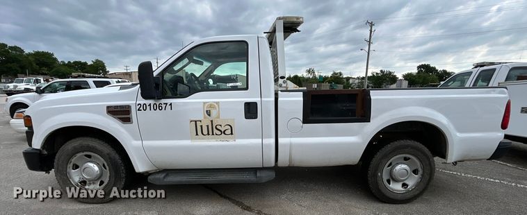 image for item EG0466 2010 Ford F250 Super Duty pickup truck