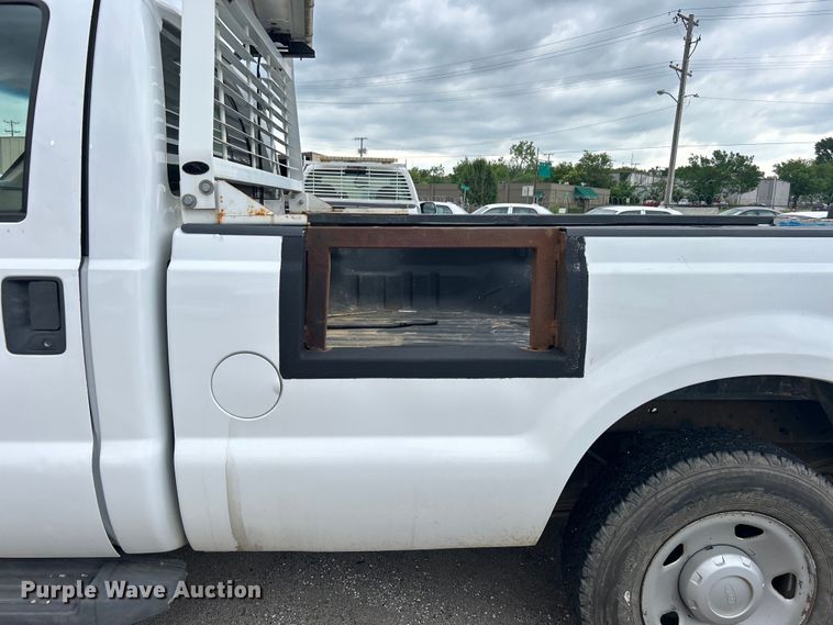 image for item EG0466 2010 Ford F250 Super Duty pickup truck