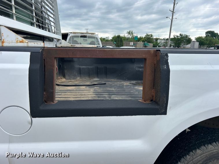 image for item EG0466 2010 Ford F250 Super Duty pickup truck