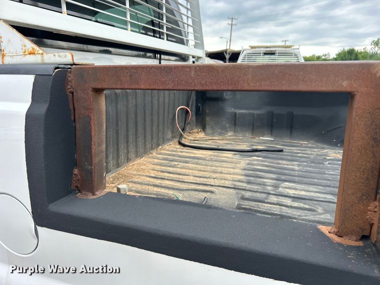 image for item EG0466 2010 Ford F250 Super Duty pickup truck