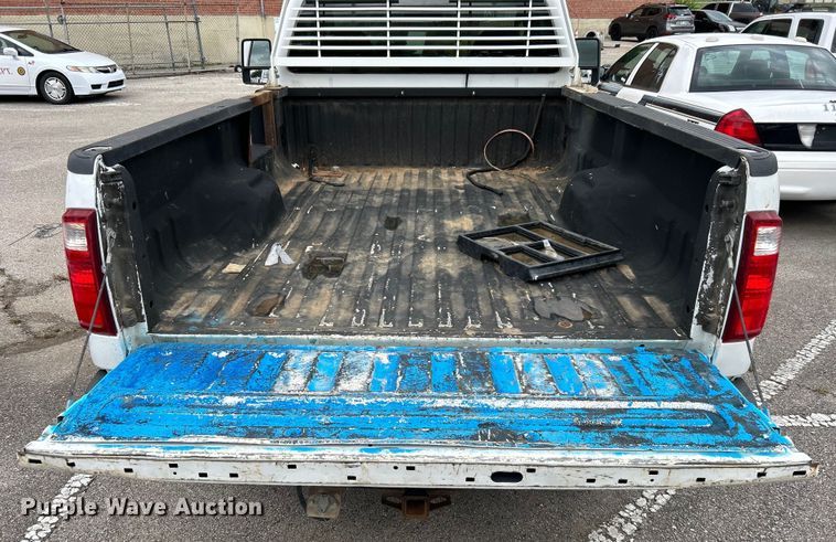 image for item EG0466 2010 Ford F250 Super Duty pickup truck