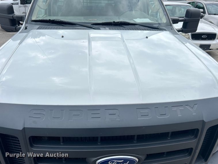 image for item EG0466 2010 Ford F250 Super Duty pickup truck