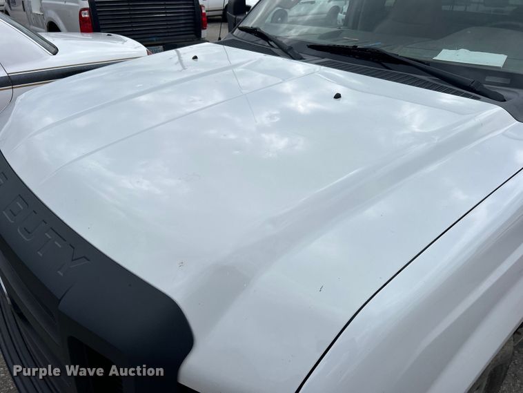 image for item EG0466 2010 Ford F250 Super Duty pickup truck