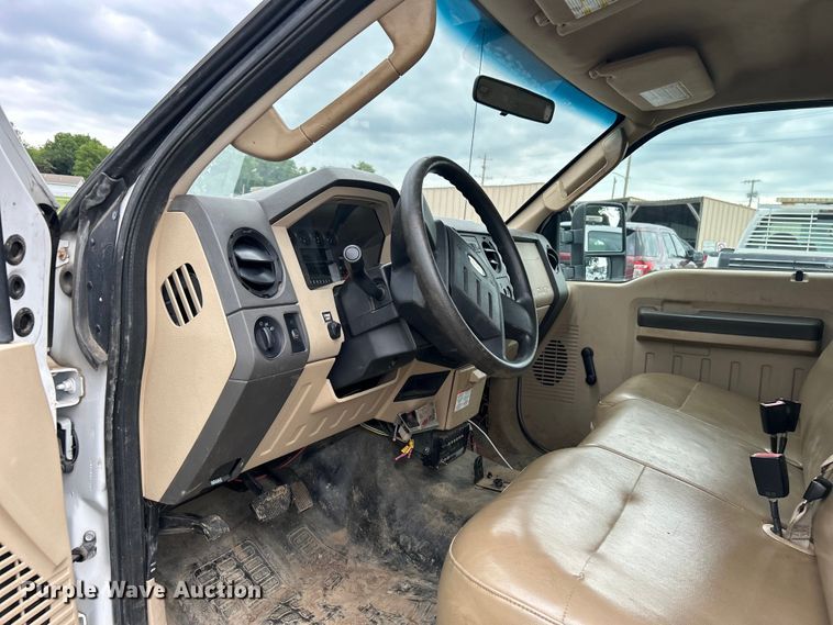 image for item EG0466 2010 Ford F250 Super Duty pickup truck