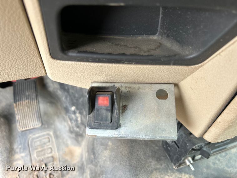 image for item EG0466 2010 Ford F250 Super Duty pickup truck