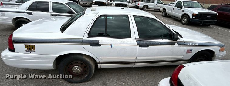 image for item EG0467 2011 Ford Crown Victoria Police Interceptor 