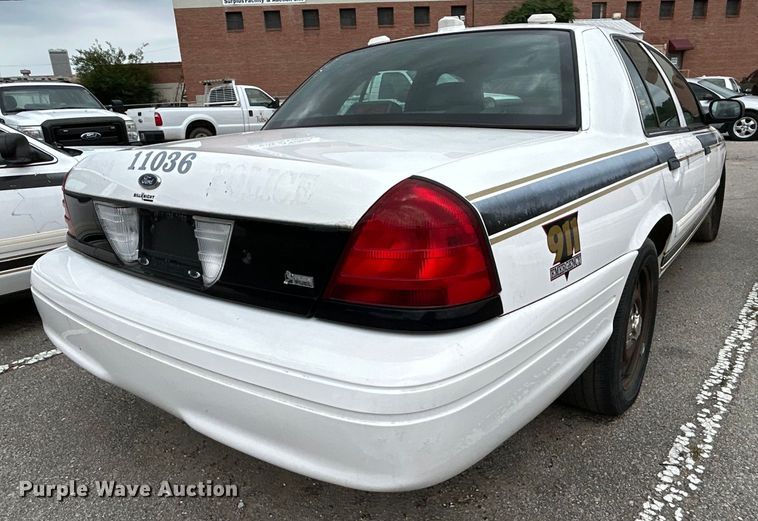 image for item EG0467 2011 Ford Crown Victoria Police Interceptor 