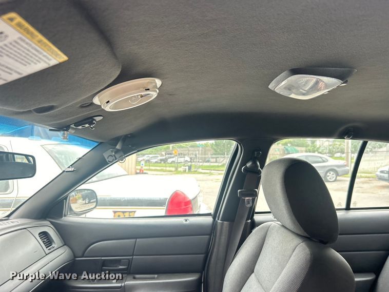 image for item EG0467 2011 Ford Crown Victoria Police Interceptor 