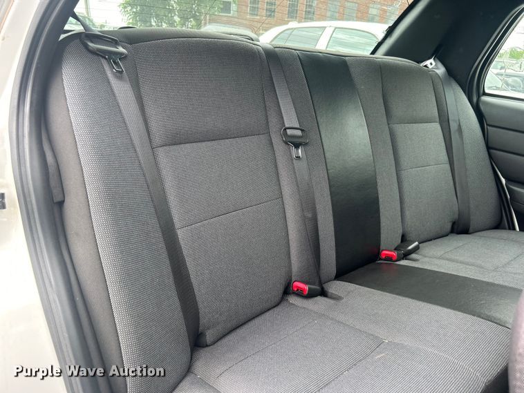 image for item EG0467 2011 Ford Crown Victoria Police Interceptor 