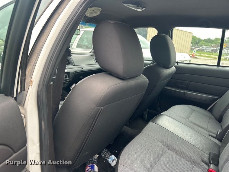 image for item EG0467 2011 Ford Crown Victoria Police Interceptor 