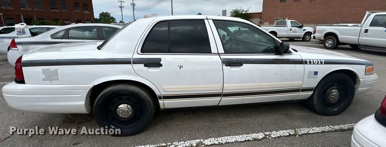 image for item EG0468 2011 Ford Crown Victoria Police Interceptor 