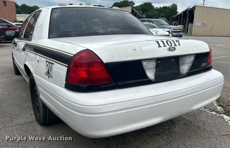 image for item EG0468 2011 Ford Crown Victoria Police Interceptor 