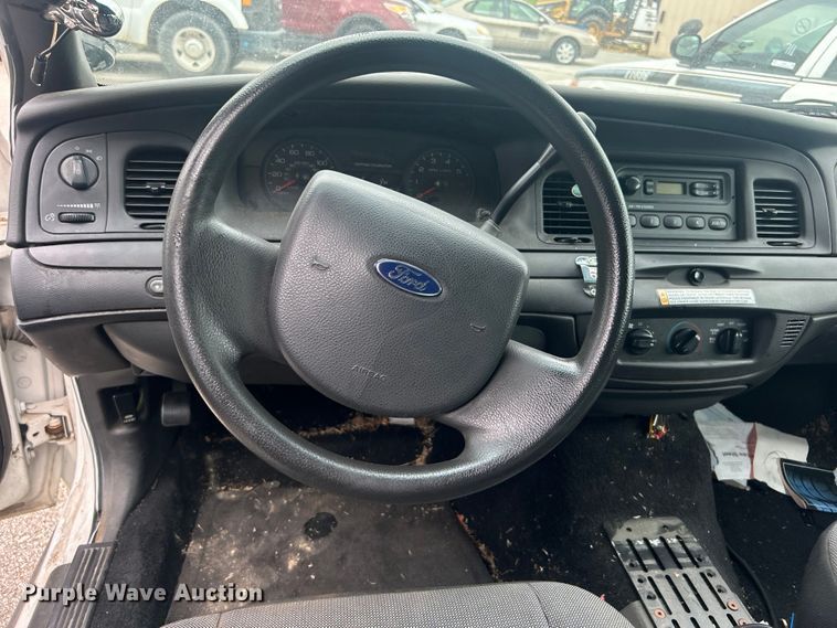 image for item EG0468 2011 Ford Crown Victoria Police Interceptor 