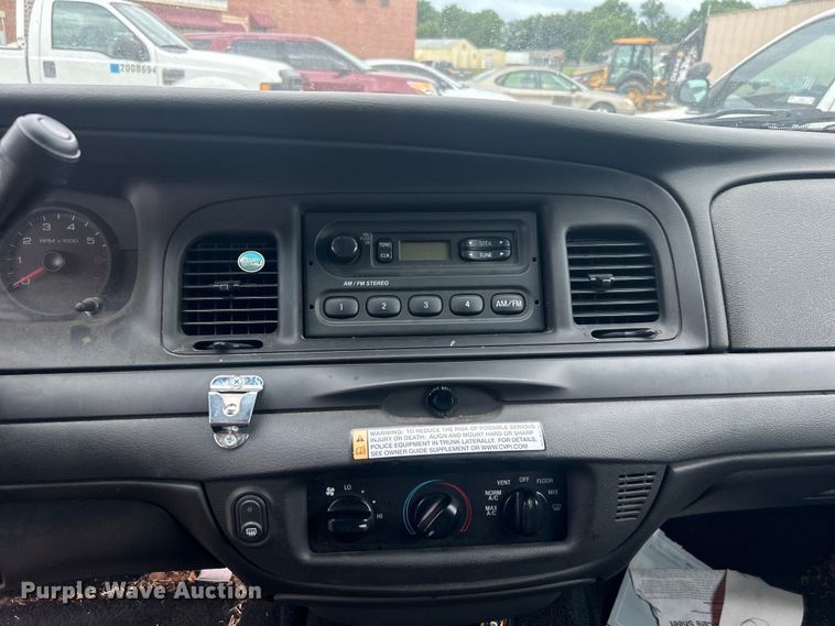 image for item EG0468 2011 Ford Crown Victoria Police Interceptor 