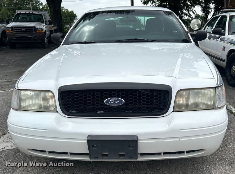 image for item EG0469 2011 Ford Crown Victoria Poilce Interceptor 