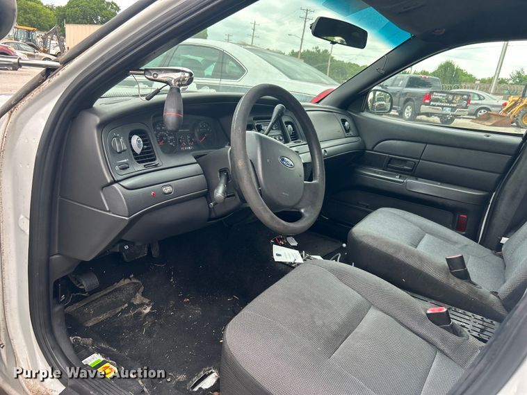 image for item EG0469 2011 Ford Crown Victoria Poilce Interceptor 