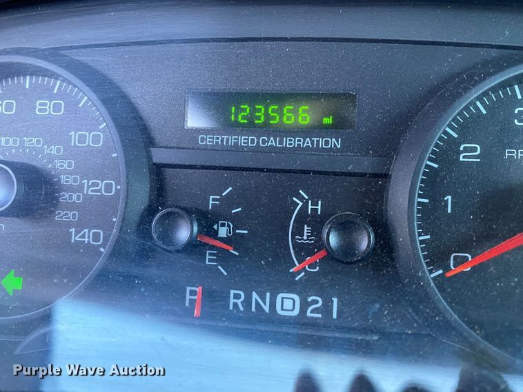 image for item EG0469 2011 Ford Crown Victoria Poilce Interceptor 