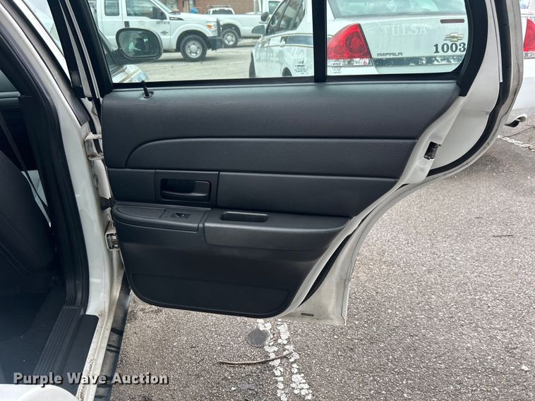 image for item EG0469 2011 Ford Crown Victoria Poilce Interceptor 