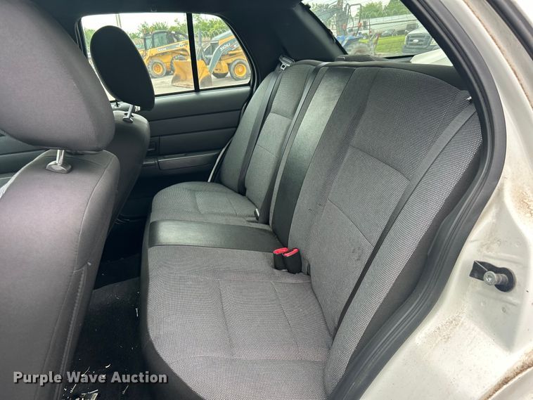 image for item EG0469 2011 Ford Crown Victoria Poilce Interceptor 