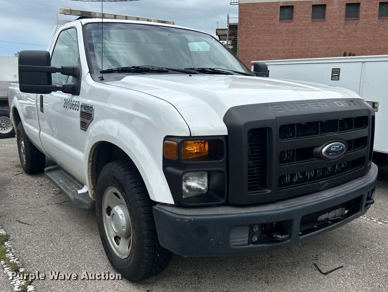 image for item EG0470 2010 Ford F250 Super Duty pickup truck