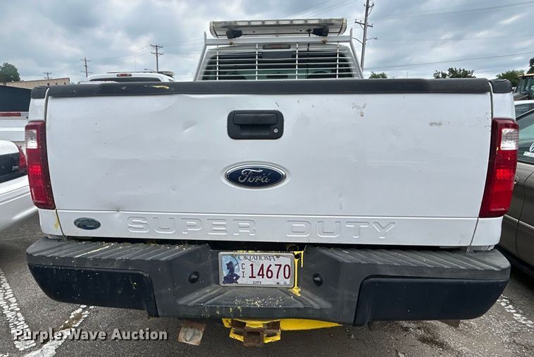 image for item EG0470 2010 Ford F250 Super Duty pickup truck