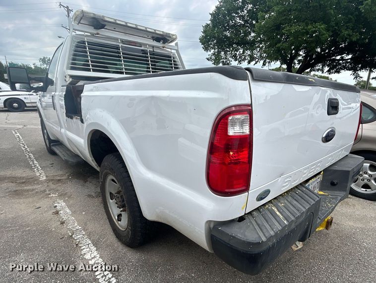 image for item EG0470 2010 Ford F250 Super Duty pickup truck