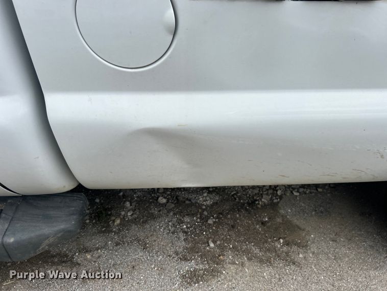 image for item EG0470 2010 Ford F250 Super Duty pickup truck