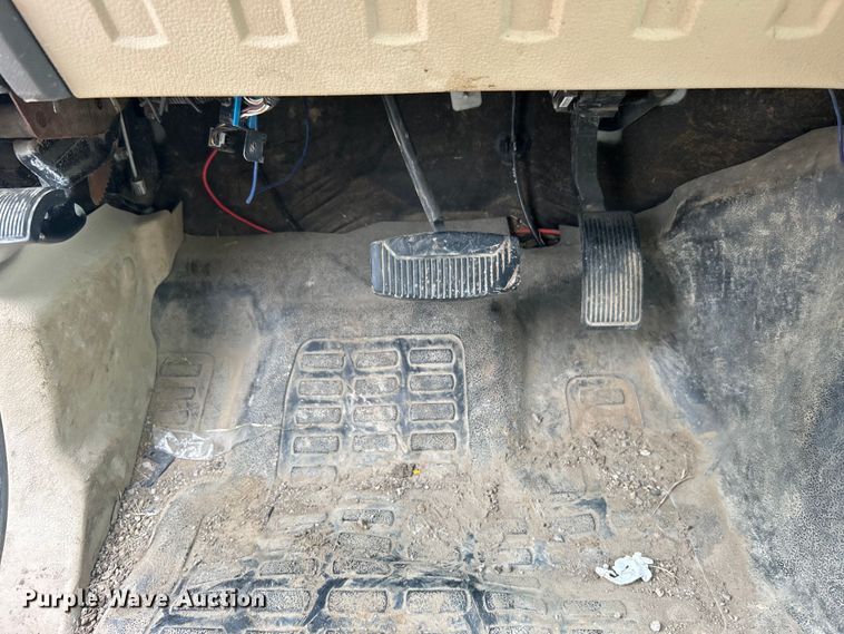 image for item EG0470 2010 Ford F250 Super Duty pickup truck