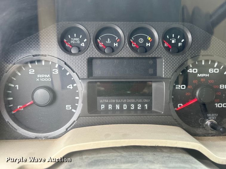 image for item EG0470 2010 Ford F250 Super Duty pickup truck